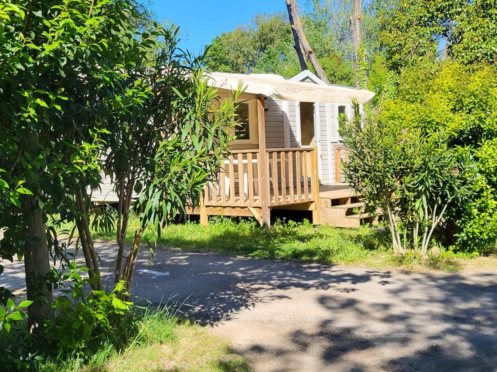Camping Le Val De Cesse Mirepeisset Екстериор снимка