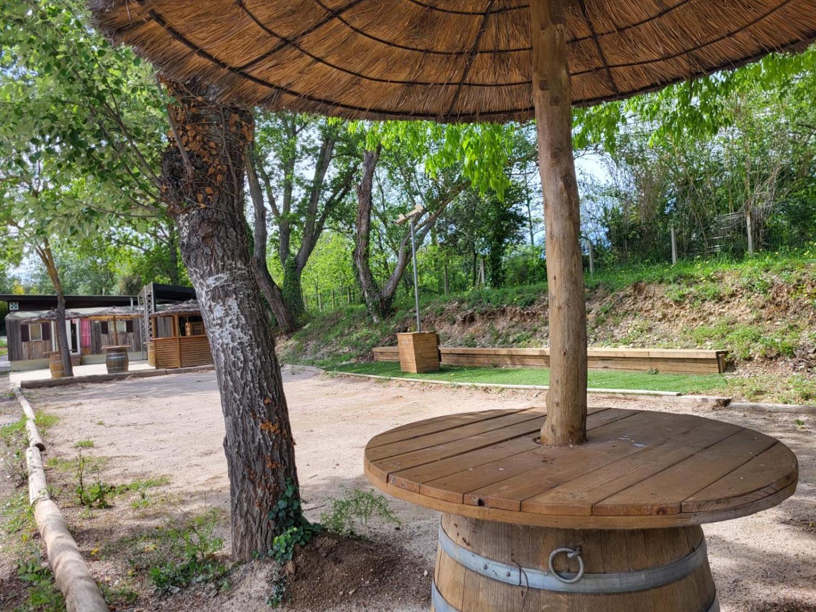 Camping Le Val De Cesse Mirepeisset Екстериор снимка