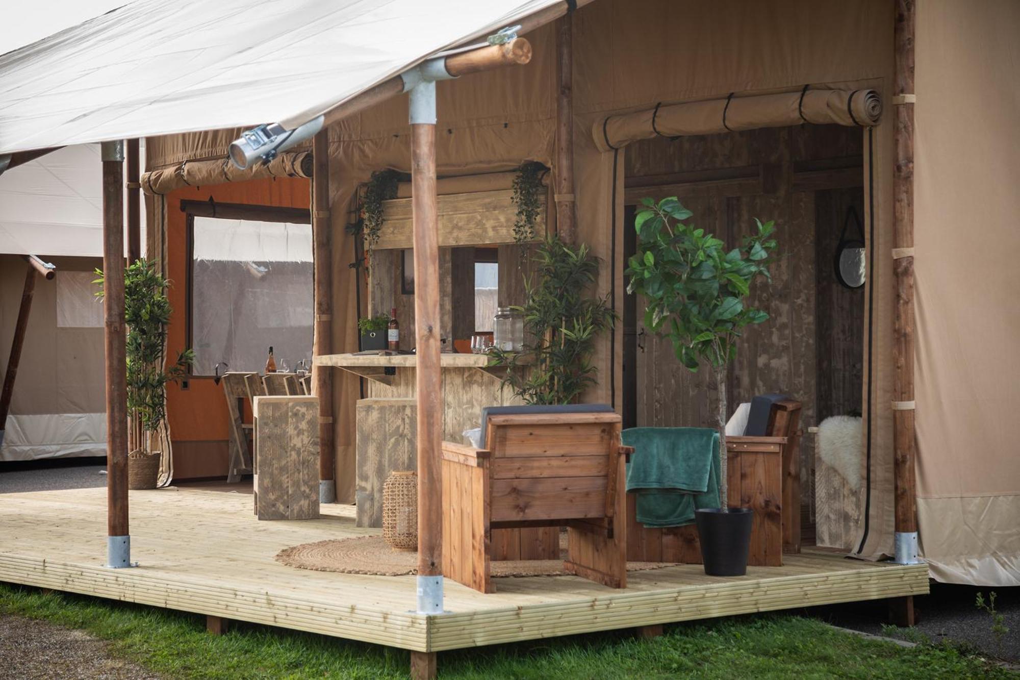 Camping Le Val De Cesse Mirepeisset Екстериор снимка